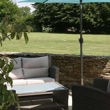Le Manoir De Herouville *