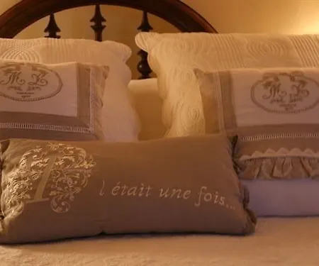 Le Manoir De Herouville Guest house *