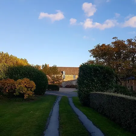 Le Manoir De Herouville Guest house