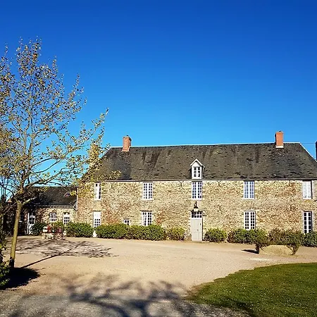 Le Manoir De Herouville Guest house *