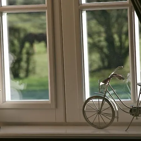 Le Manoir De Herouville 3*